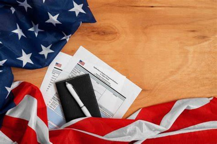 Are British citizens eligible to work in the USA?