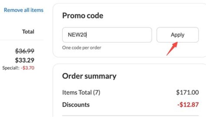 What is a discount store example?